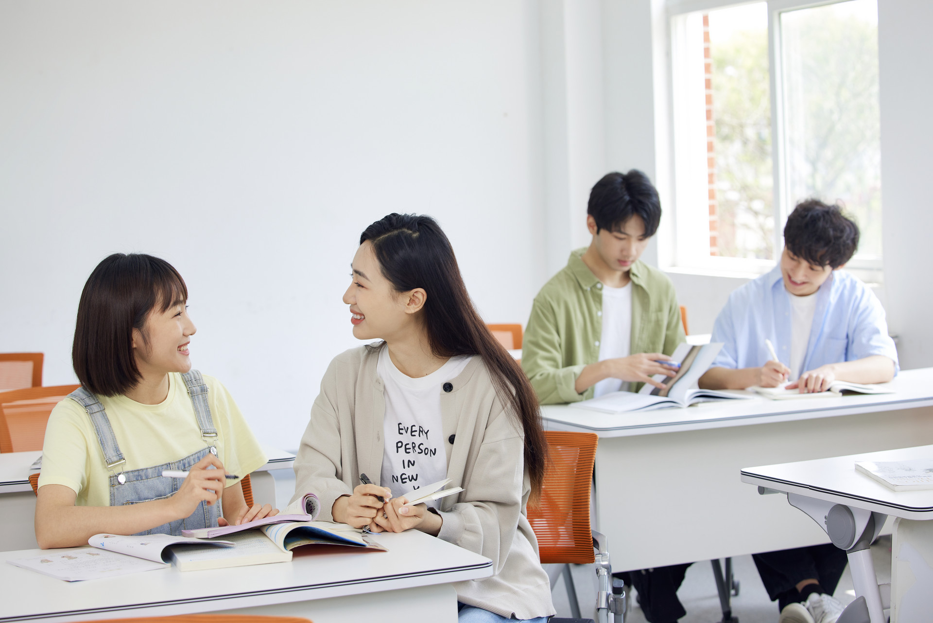 等一下日语怎么说